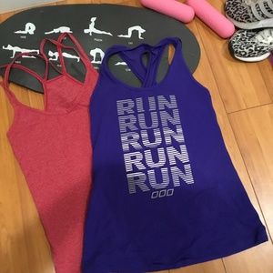 Lorna jane tank tops size small